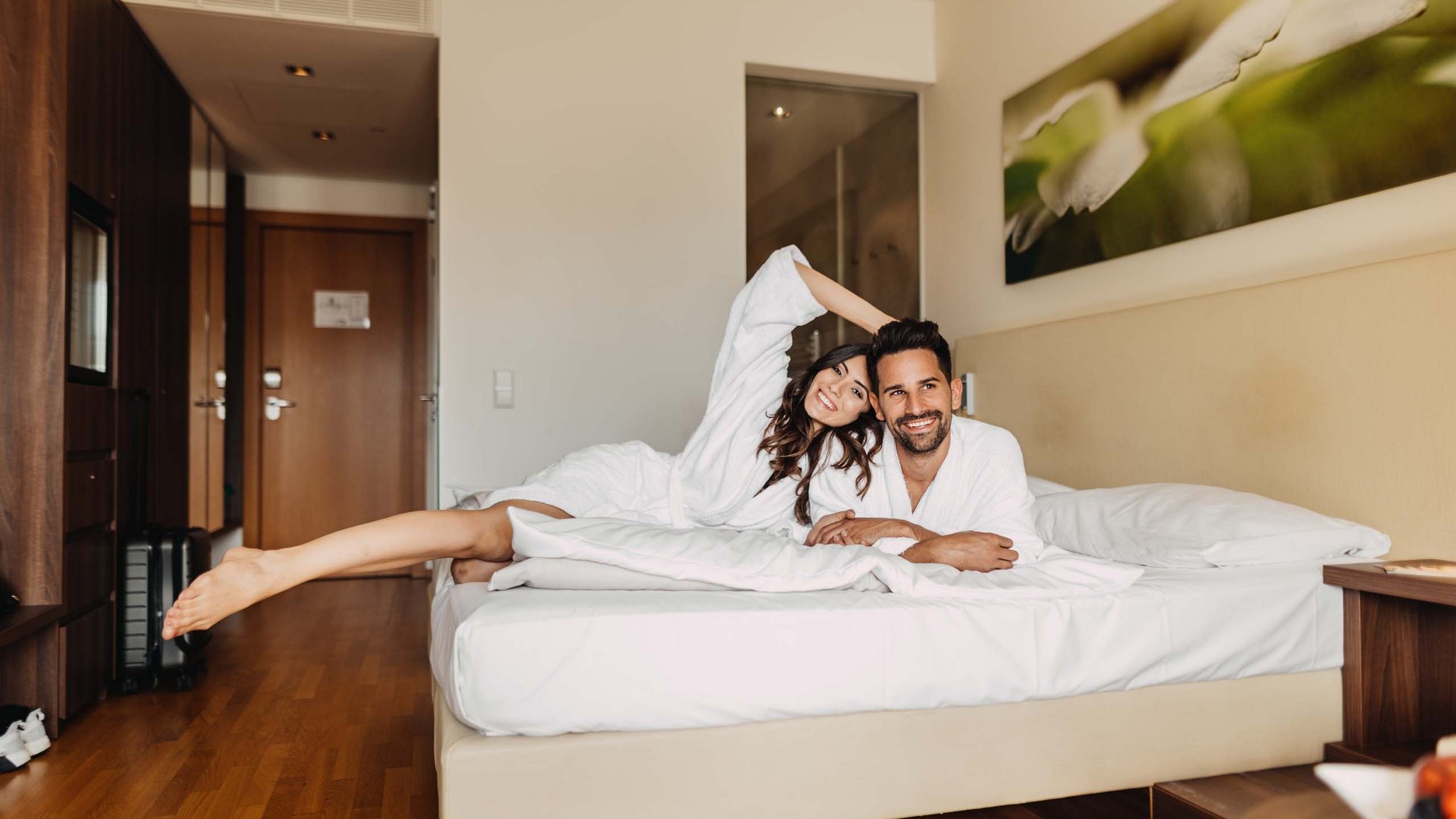 Off to Carinthia to a hotel with a pool! Off to Carinthia to a hotel with a pool!