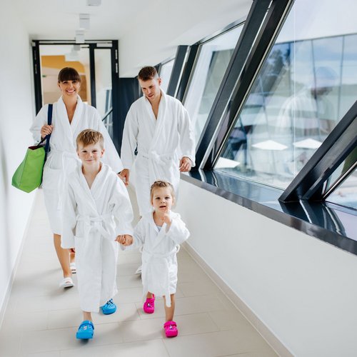 Off to Carinthia to a hotel with a pool! Off to Carinthia to a hotel with a pool!